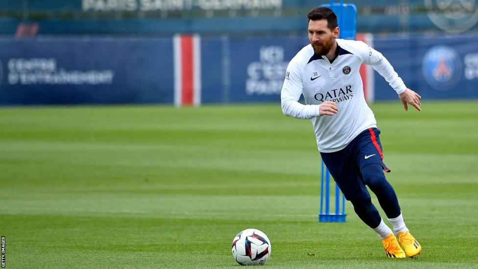 Lionel Messi to start for Paris St-Germain for first time since suspension