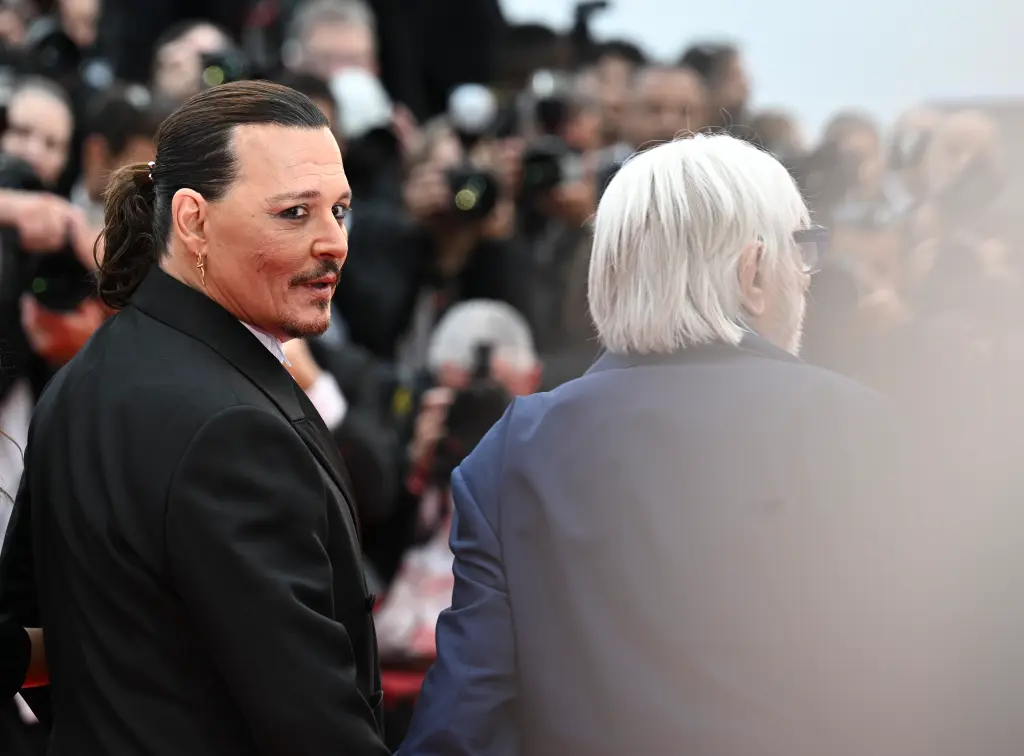 Johnny Depp gets a 7-minute standing ovation for new film at Cannes
