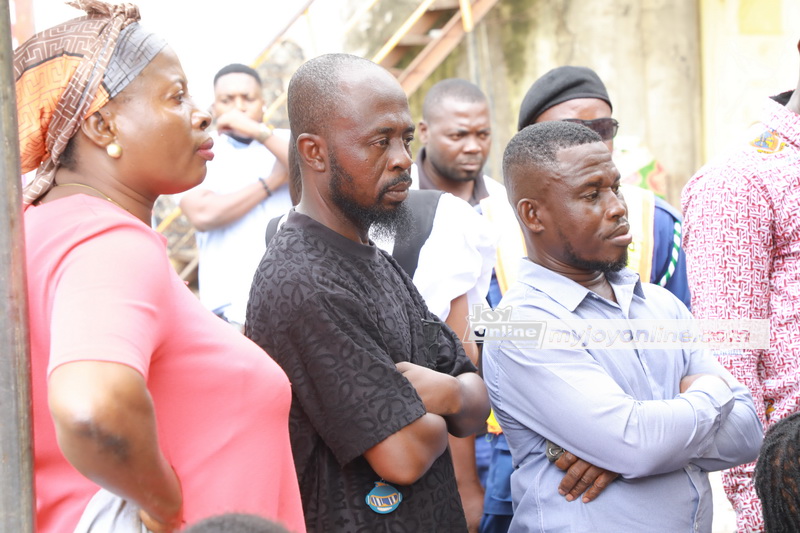 Greater Accra Regional Minster supports fire victims at Circle