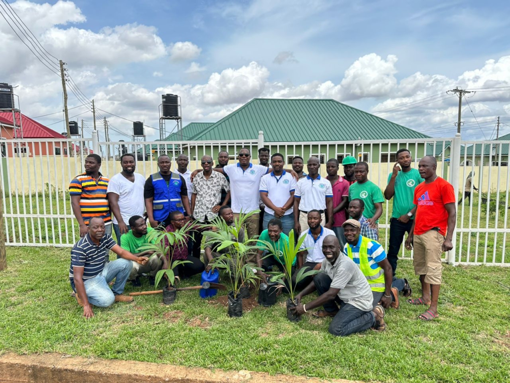 Lakeside Estate celebrates ‘Tree Growing Day’ Lakeside Estate celebrates ‘Tree Growing Day’