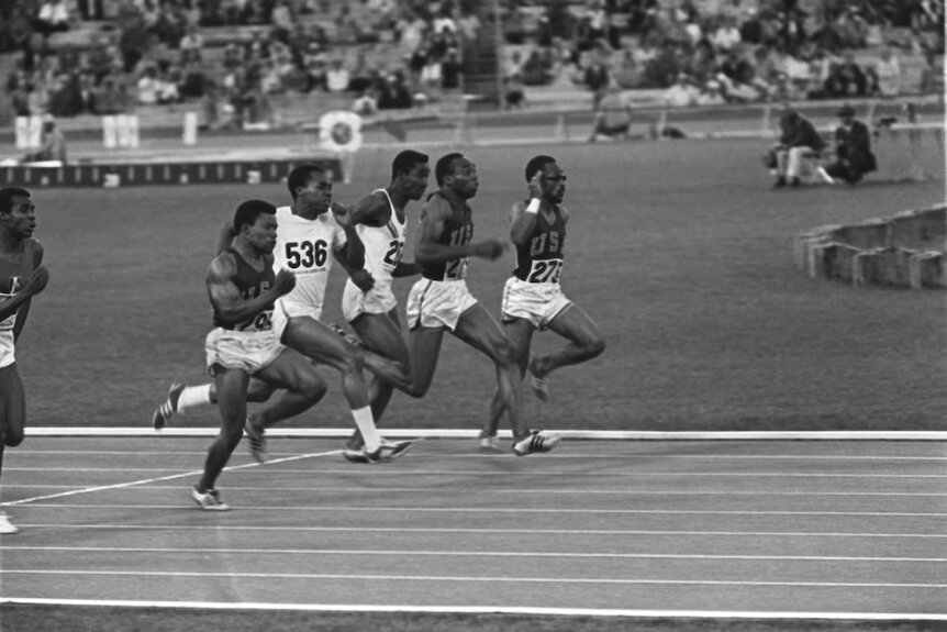 US sprinter Jim Hines, the first man to run 100m in under 10 seconds, dies at 76