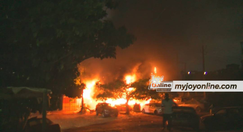 Fire guts chain of mechanic shops at Asokwa in Kumasi Fire guts chain of mechanic shops at Asokwa in Kumasi