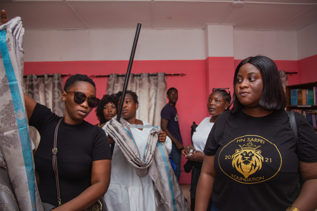 HN Sarpei Foundation & Willbald-Gymnasium Eichstätt support 3 schools with library supplies