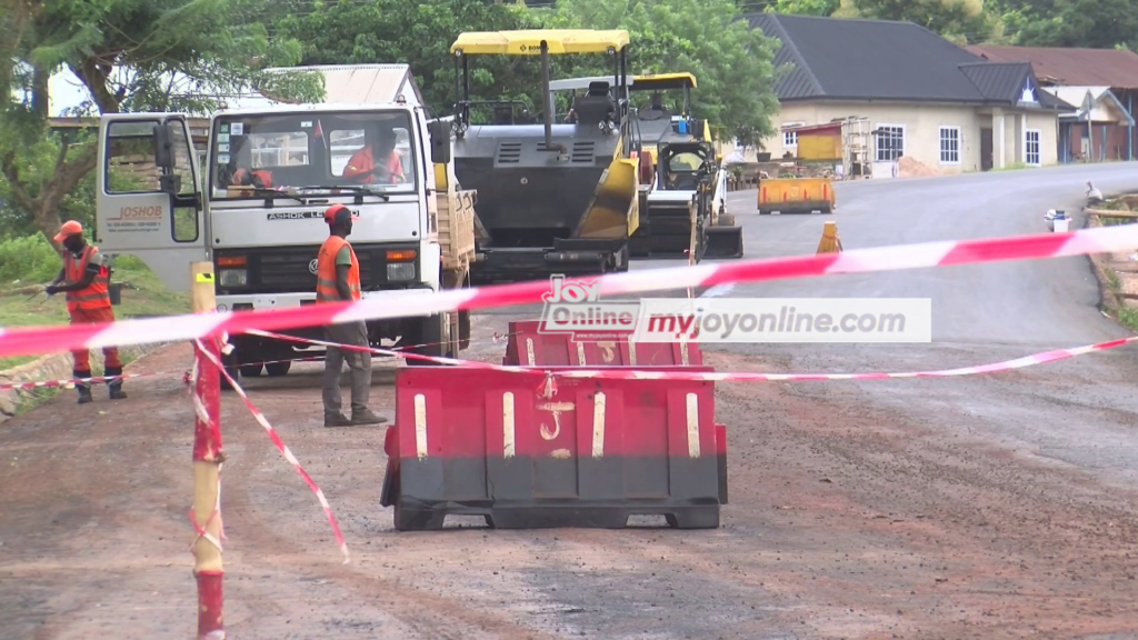 Roads Minister vows sanctions for staff who approve payments for shoddy road projects – MyJoyOnline
