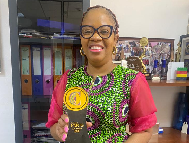 Unilever's Nana Yaa Owusu-Ansah wins Ultimate Woman of the Year at FMCG Awards - Vimarsana News