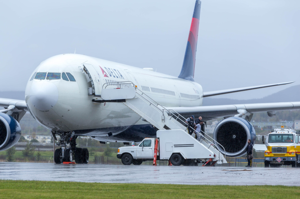Delta flight diverted after unruly passenger breaks free from restraints