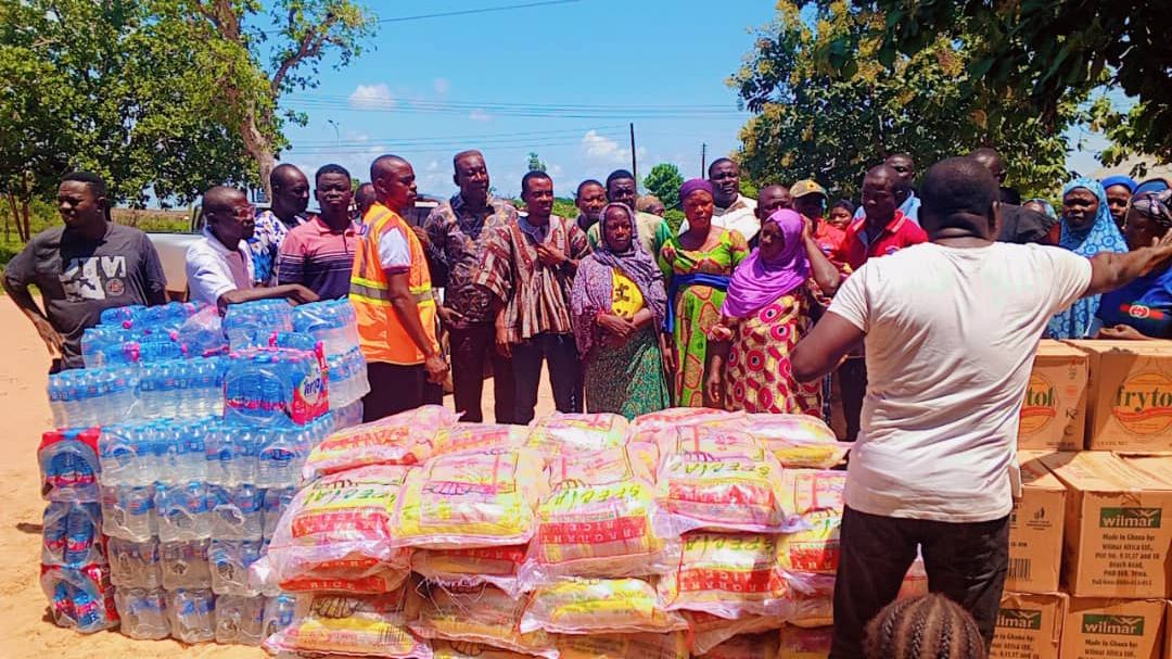 Bawumia donates relief items to flood victims in Buipe - Vimarsana News