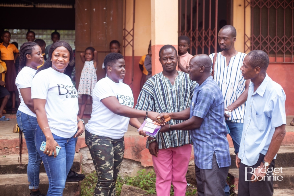 Bridget Bonnie, others donate essential items to Akosombo Dam-induced flood victims