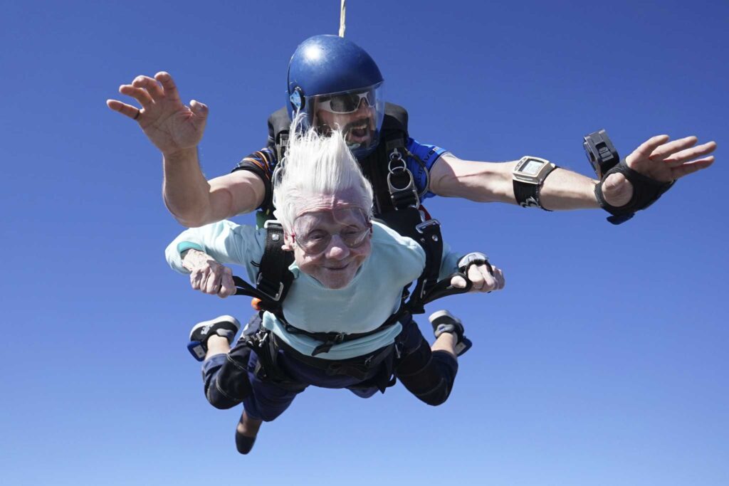 Chicago woman, 104, skydives from plane, aiming for record as the world’s oldest skydiver 2 Chicago woman skydives