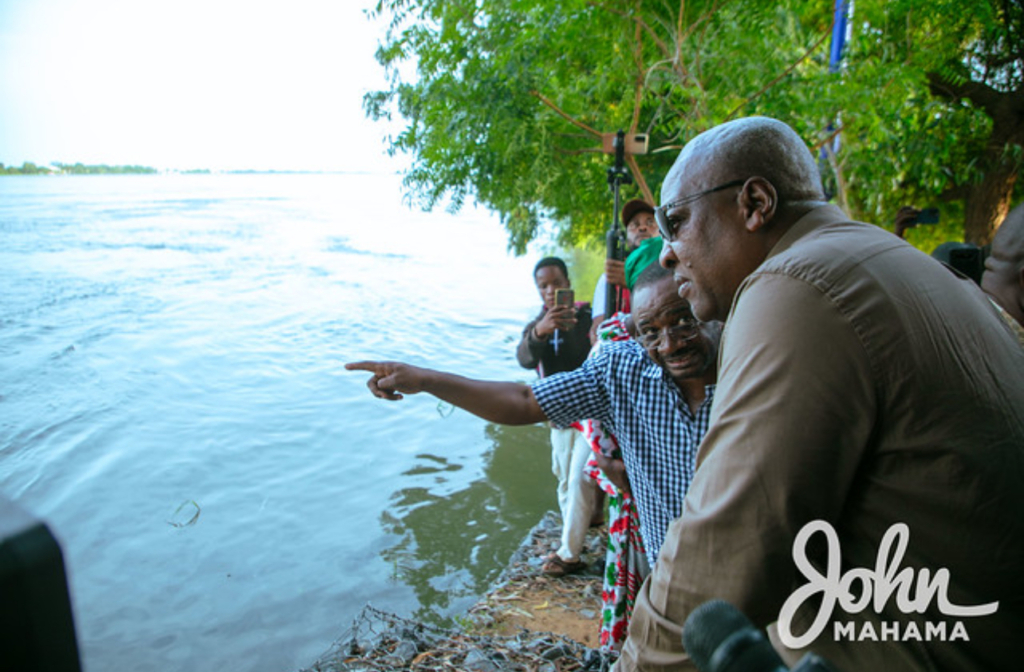 Mahama urges VRA to expedite relief action for flood-affected communities