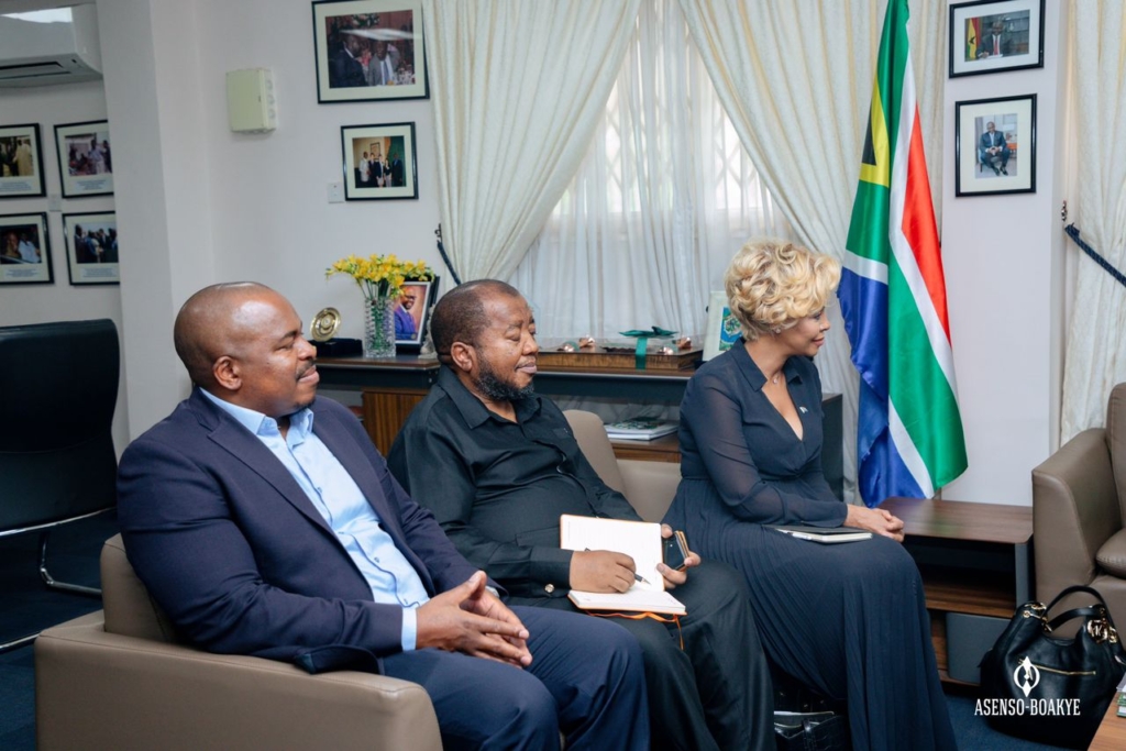 South Africa's Human Settlement Minister calls on Asenso-Boakye