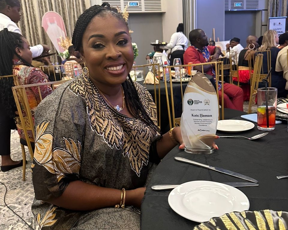 EVAG President, Kate Hassan honoured at maiden 1st Industry Customer Service Excellence Awards - Vimarsana News