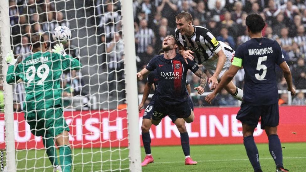 Dominant Newcastle United roar to home victory over PSG 2 image 57