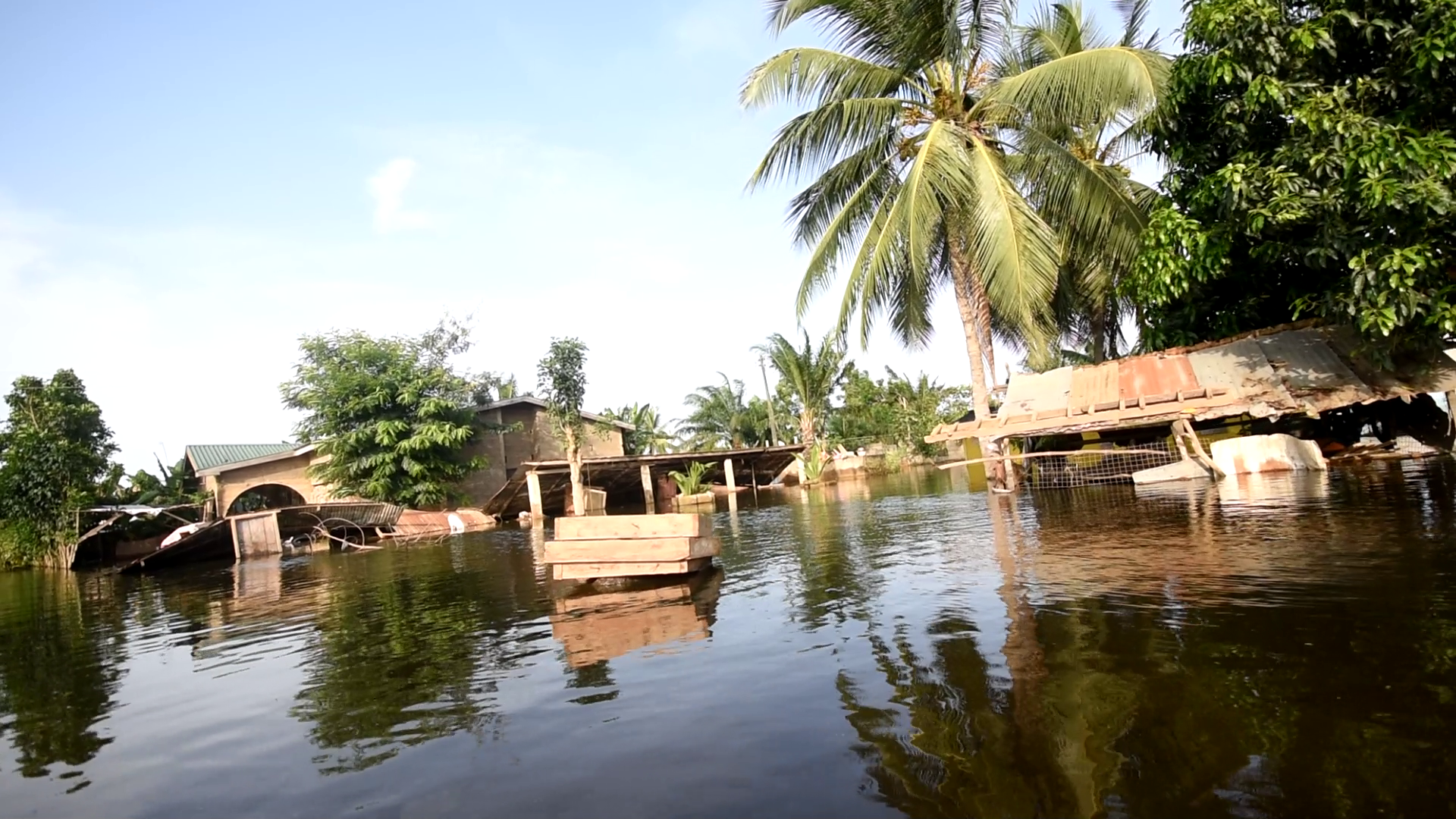 GH¢220m allocated to provide relief support to victims of Akosombo Dam spillage - Vimarsana News
