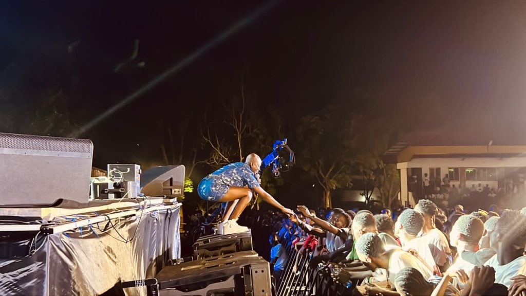 Renner dazzles at Edemfest 2023