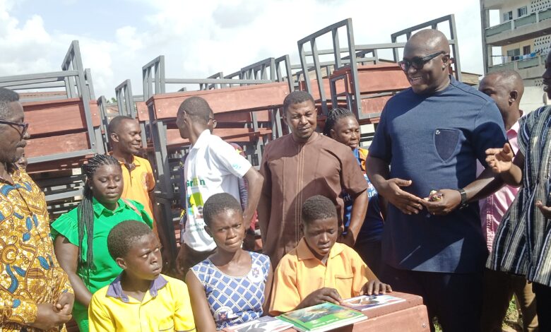 Ernest Anim donates books and desks to schools in Kumawu constituency - Vimarsana News