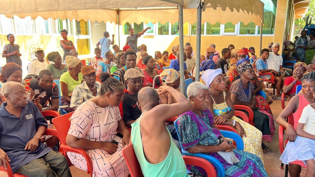 Seidu Agongo donates GH¢231,000 to Mepe residents
