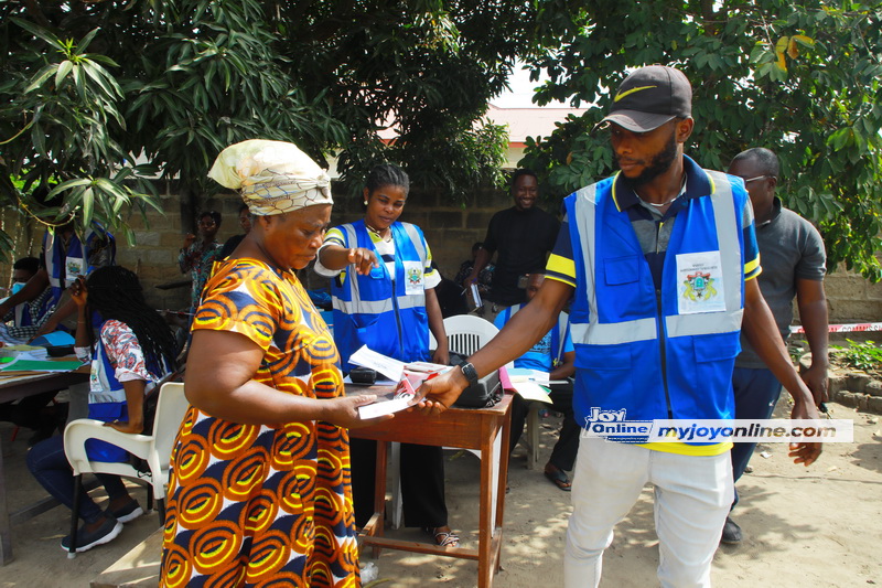 Photos: Ghanaians participate in District Level Elections