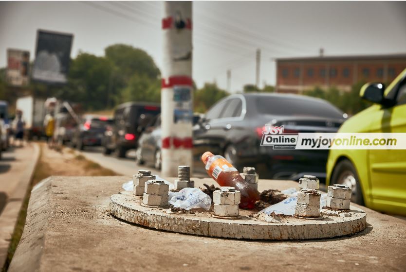 Broken height limit pole on East Legon Under-bridge stretch poses potential danger to motorists