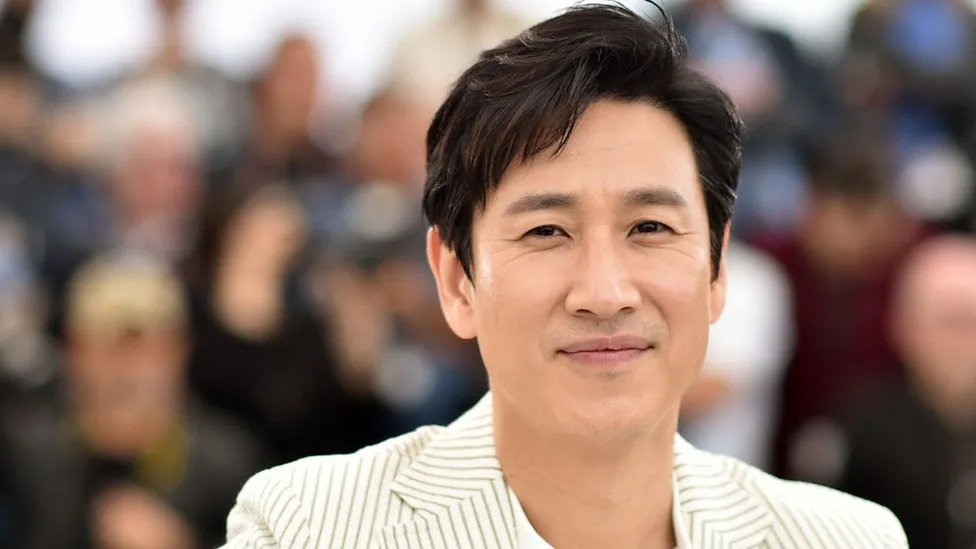 Lee Sun-Kyun: Parasite actor, 48, found dead in apparent suicide 2 Lee