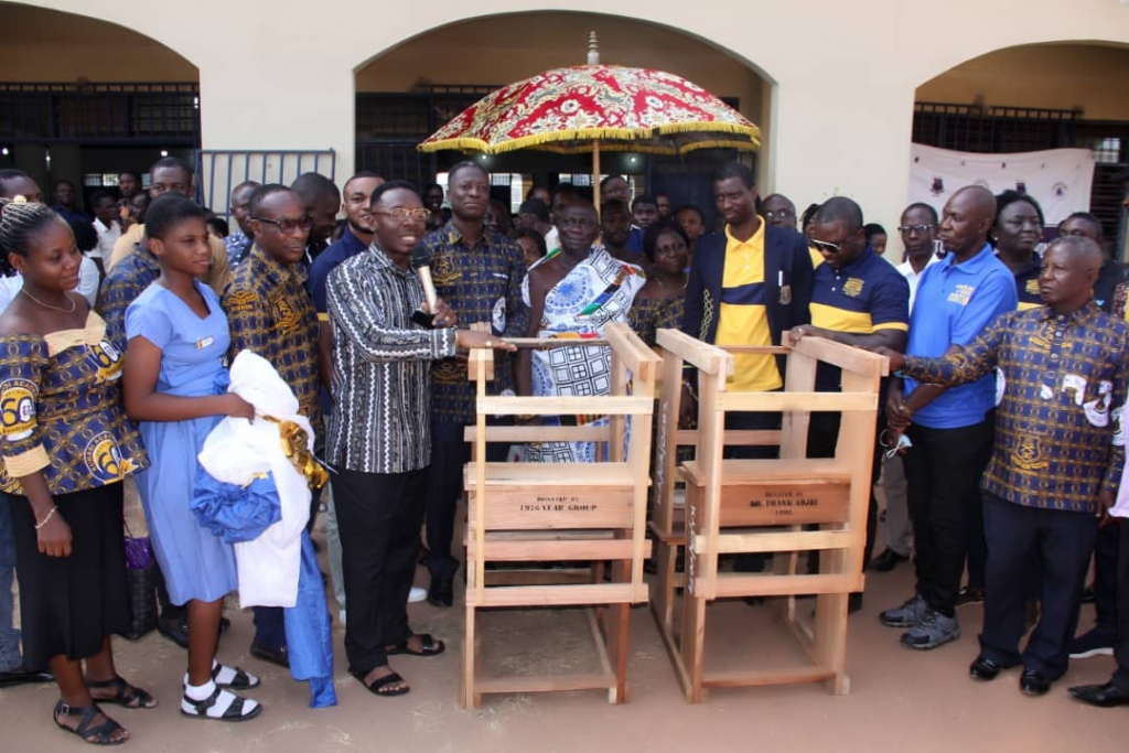 Former students of KUMACA donate 1,000 desks and 60 bunk beds to alma mater