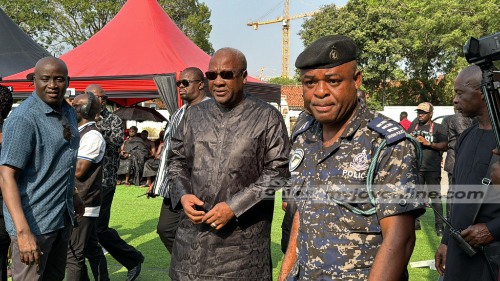 Photos from E.T. Mensah's state burial service