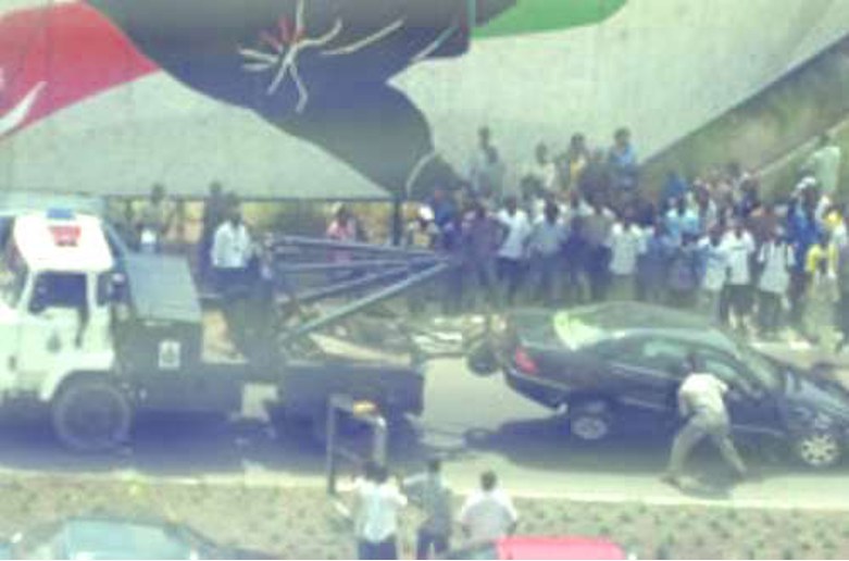 Kwesi Yankah: Presidential Convoys and Road Tragedies