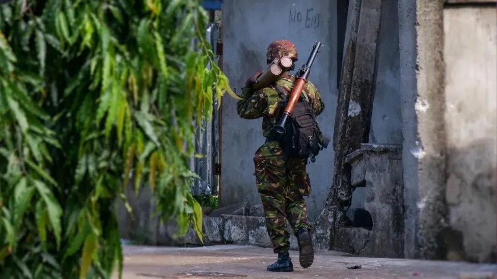 Sierra Leone charges 27 soldiers over foiled coup attempt 2 Sierra Leones army said it thwarted a coup last November after gunmen broke into a military armoury and several prisons in Freetown