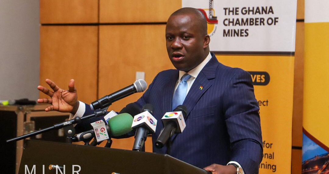 Government hints at establishing manganese refinery plant soon 2 WhatsApp Image 2024 01 18 at 09.49.37