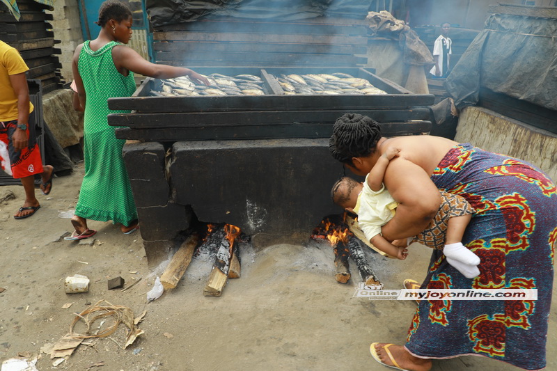 Joy Clean Ghana: Chorkor fishmongers expose children to air pollution