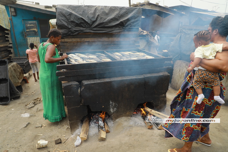 Joy Clean Ghana: Chorkor fishmongers expose children to air pollution