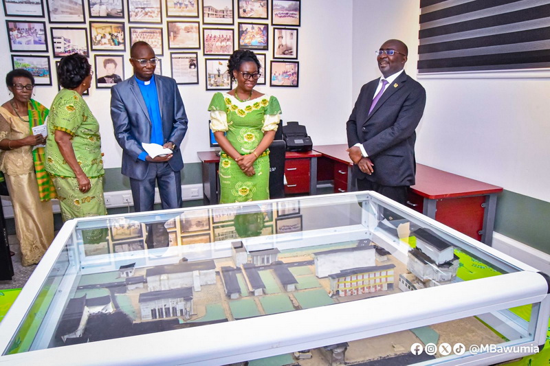Bawumia commissions Digital Repository for Wesley Girls High School in memory of his mother