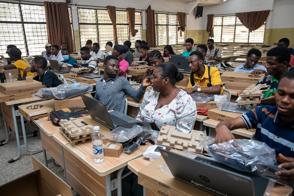 Agriculture students in Ghana's tertiary institutions receive laptops and connectivity through AgriConnect  