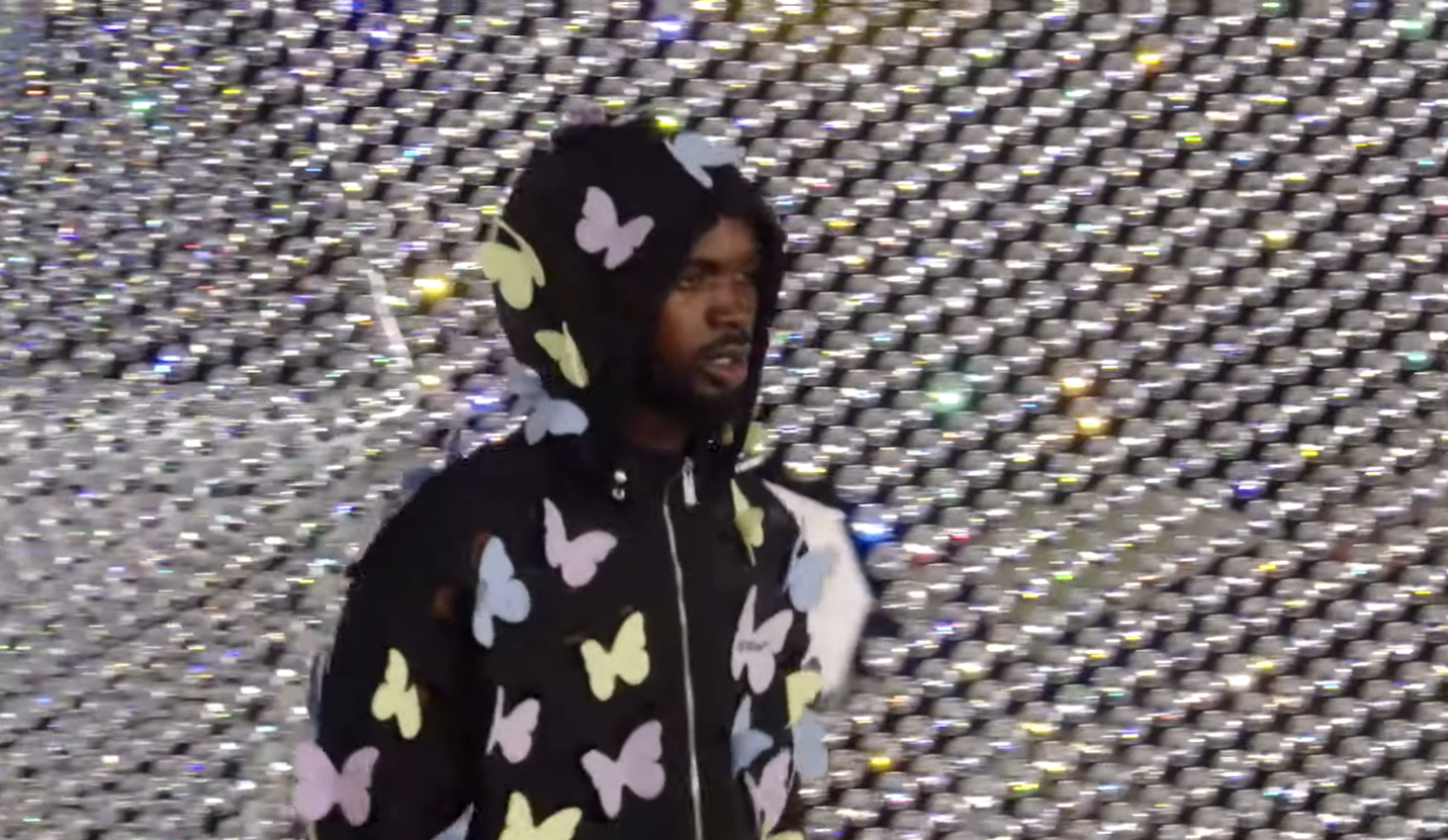 Black Sherif hits the runway for Off-White at Paris Fashion Week - Vimarsana News