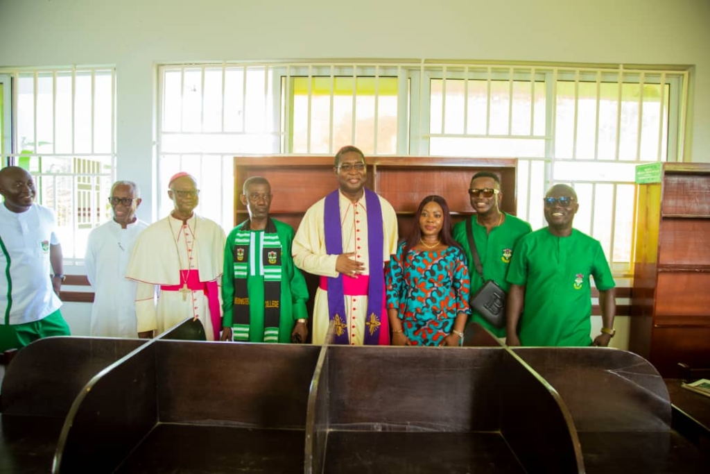 Flokefama donates shelves to St. Augustine’s College