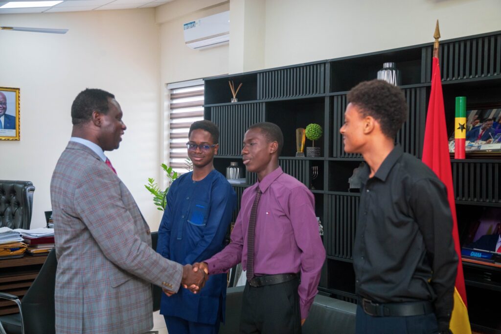 Education Minister commends 2023 WASSCE overall best students - Vimarsana News