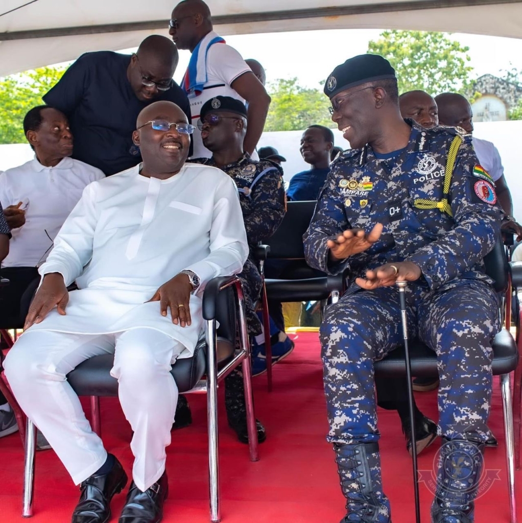 Bawumia commends Dampare for laudable Police initiatives