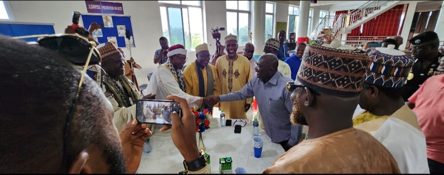 Dr. Bawumia begins Eastern regional tour with religious leaders in Akropong