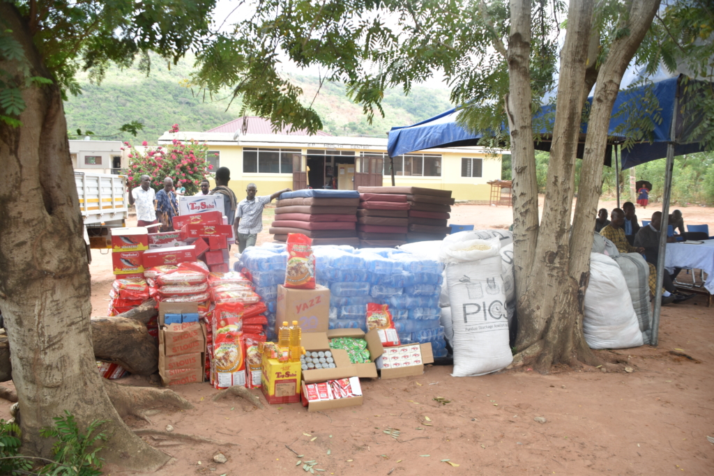 E.P Church donates to flood victims in Mepe and Tongor Dzemeni 