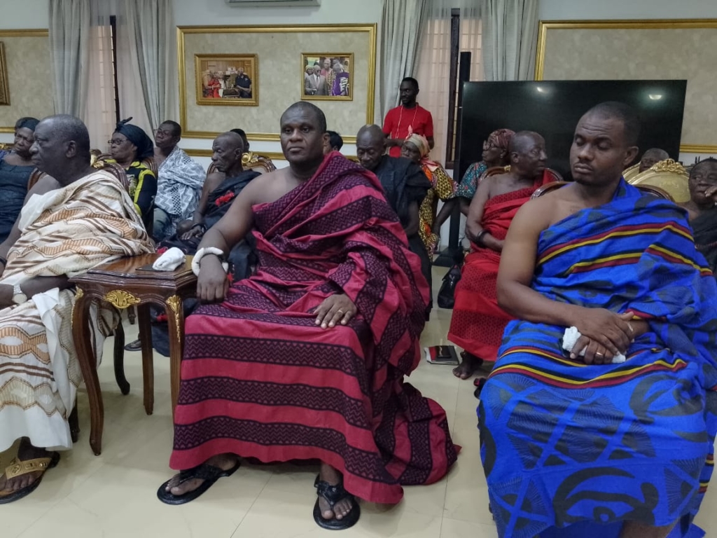 Adoagyiri Zongo chiefs call on Okyehene, reaffirm allegiance to Okyeman