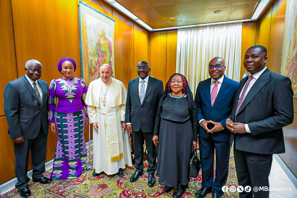 Pictures: Bawumia meets Pope Francis