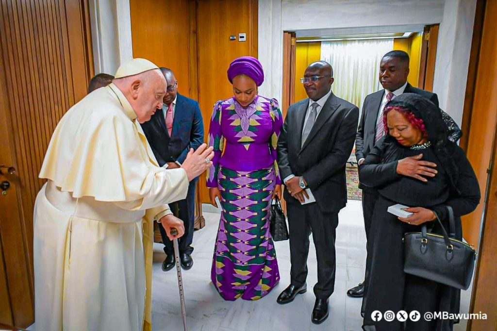 Pictures: Bawumia meets Pope Francis