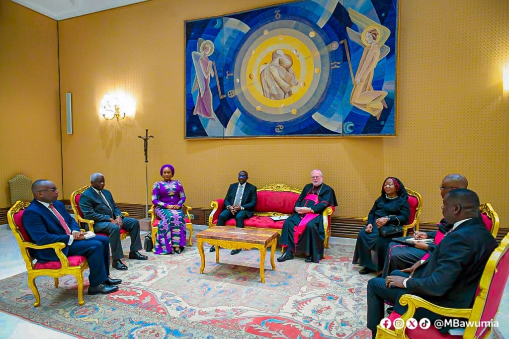 Pictures: Bawumia meets Pope Francis