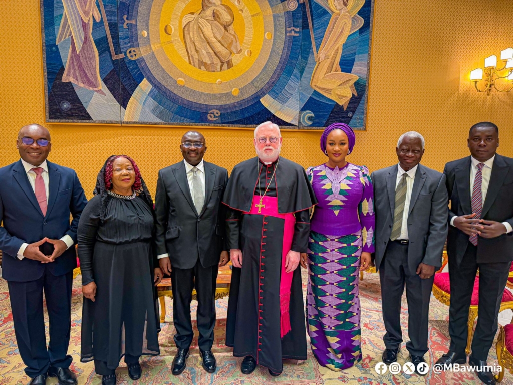 Pictures: Bawumia meets Pope Francis