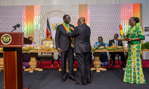 Ghana honours Kenya's President Ruto