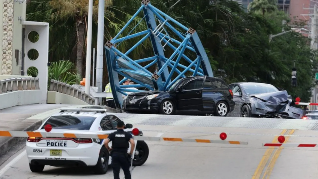 Florida crane collapse kills construction worker