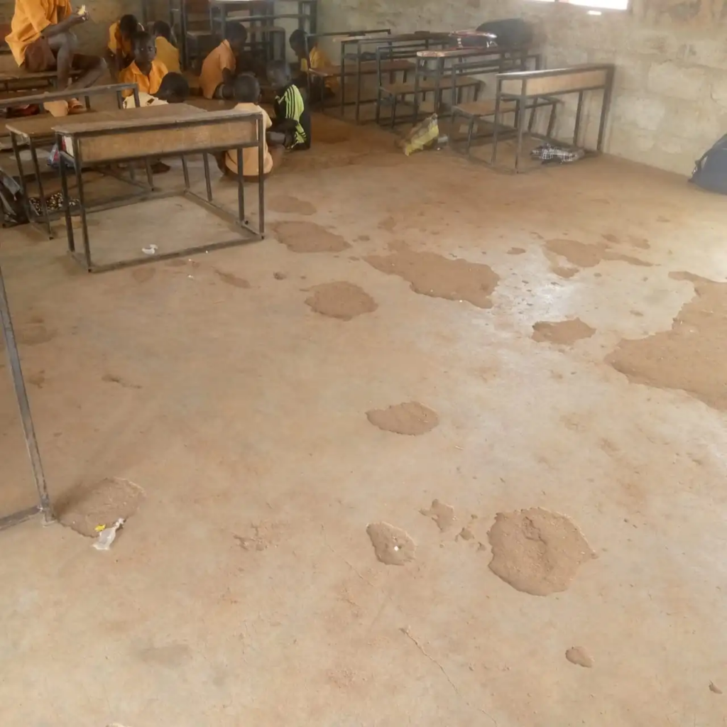 Gundork Primary School on the verge of collapse, pupils cry for help 