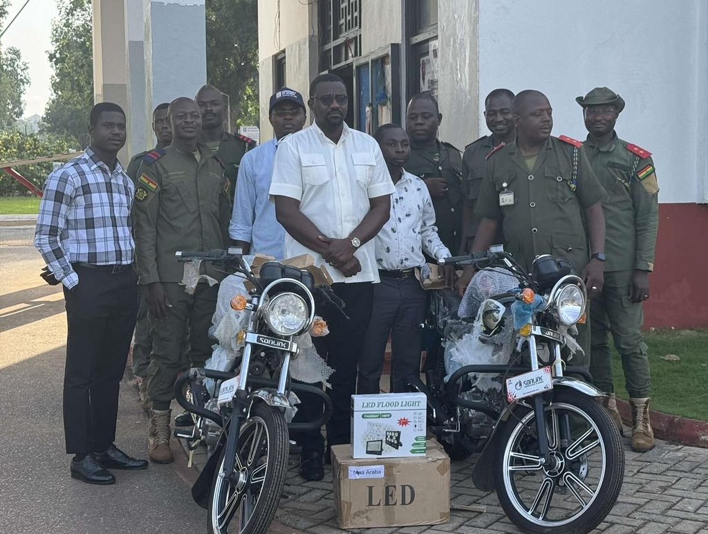 Dumelo donates motorbikes and street lights to security department of Legon - Vimarsana News