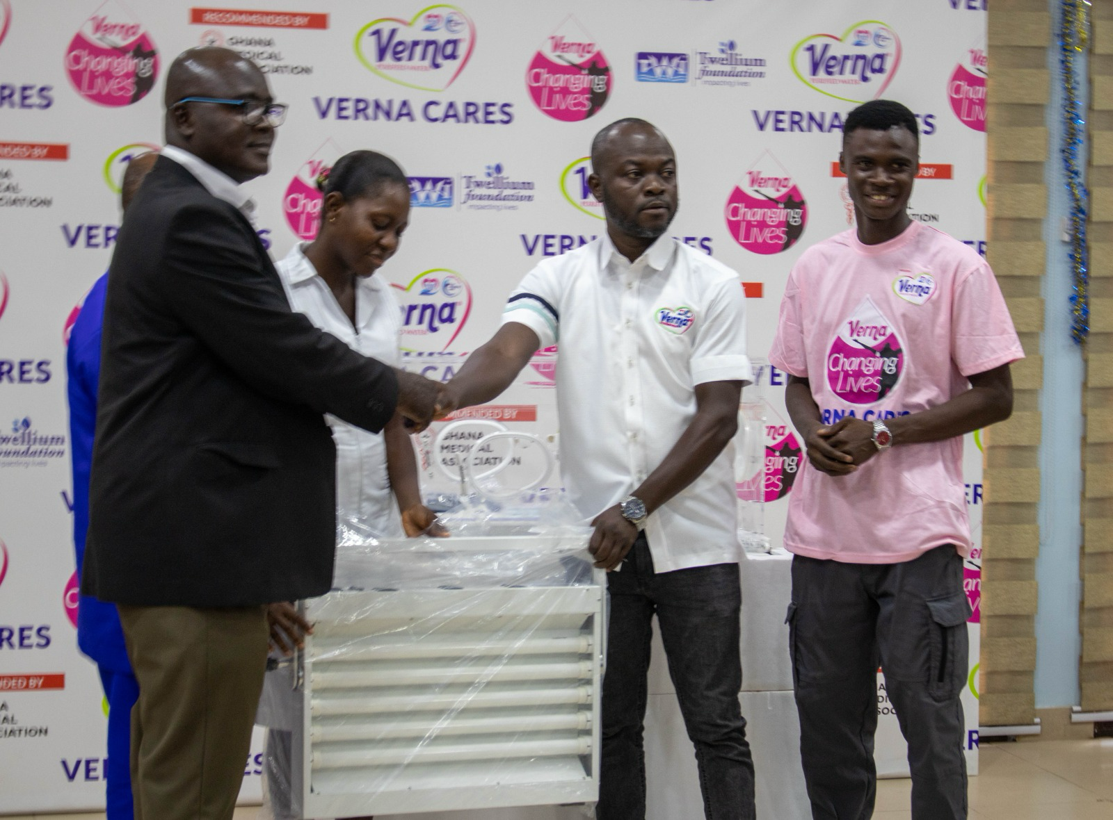 Twellium Ghana's flagship Verna Changing Lives Initiative donates medical equipment to health facilities - Vimarsana News