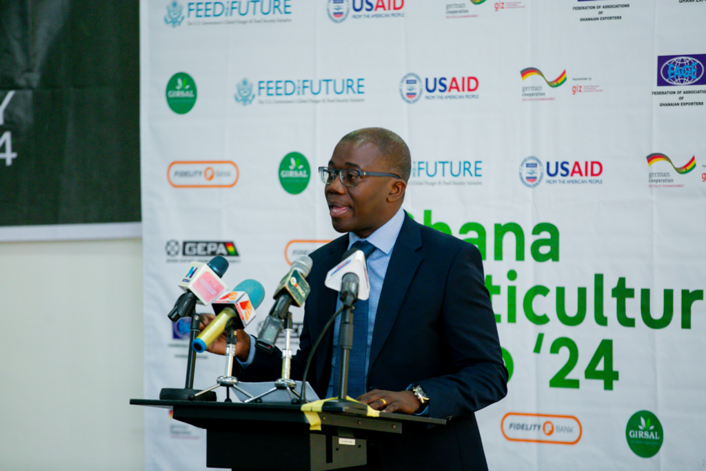 Fidelity Bank's Export Club has empowered over 400 exporters and farmers – MD Julian Opuni - Vimarsana News